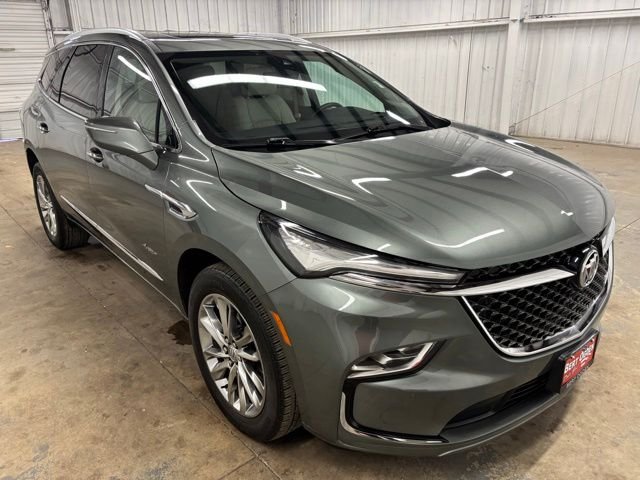 2024 Buick Enclave Avenir AWD's photo