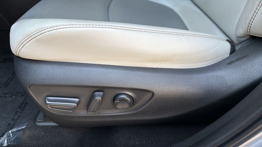 Used 2022 Silver Toyota XLE Premium image 18