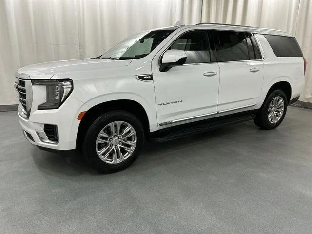 Used 2024 White GMC SLT image 2