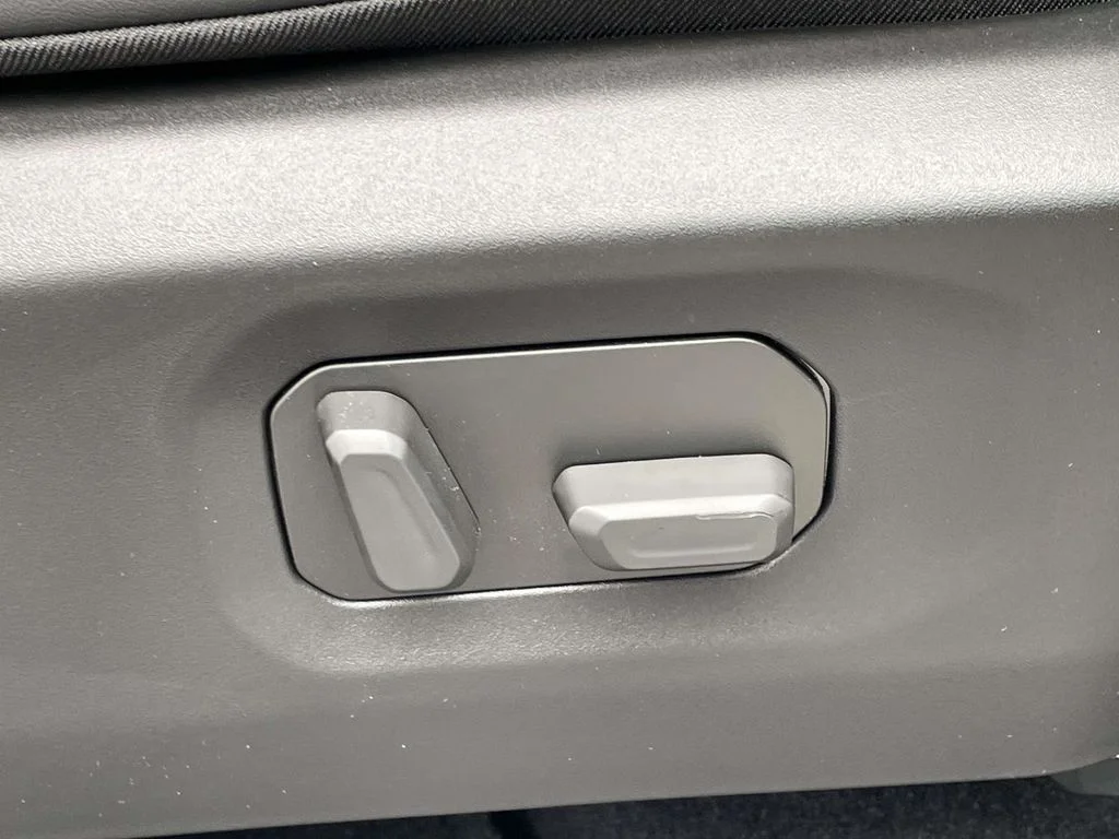 New 2026 Anvil Clear-Coat Exterior Paint Jeep Rubicon X image 16
