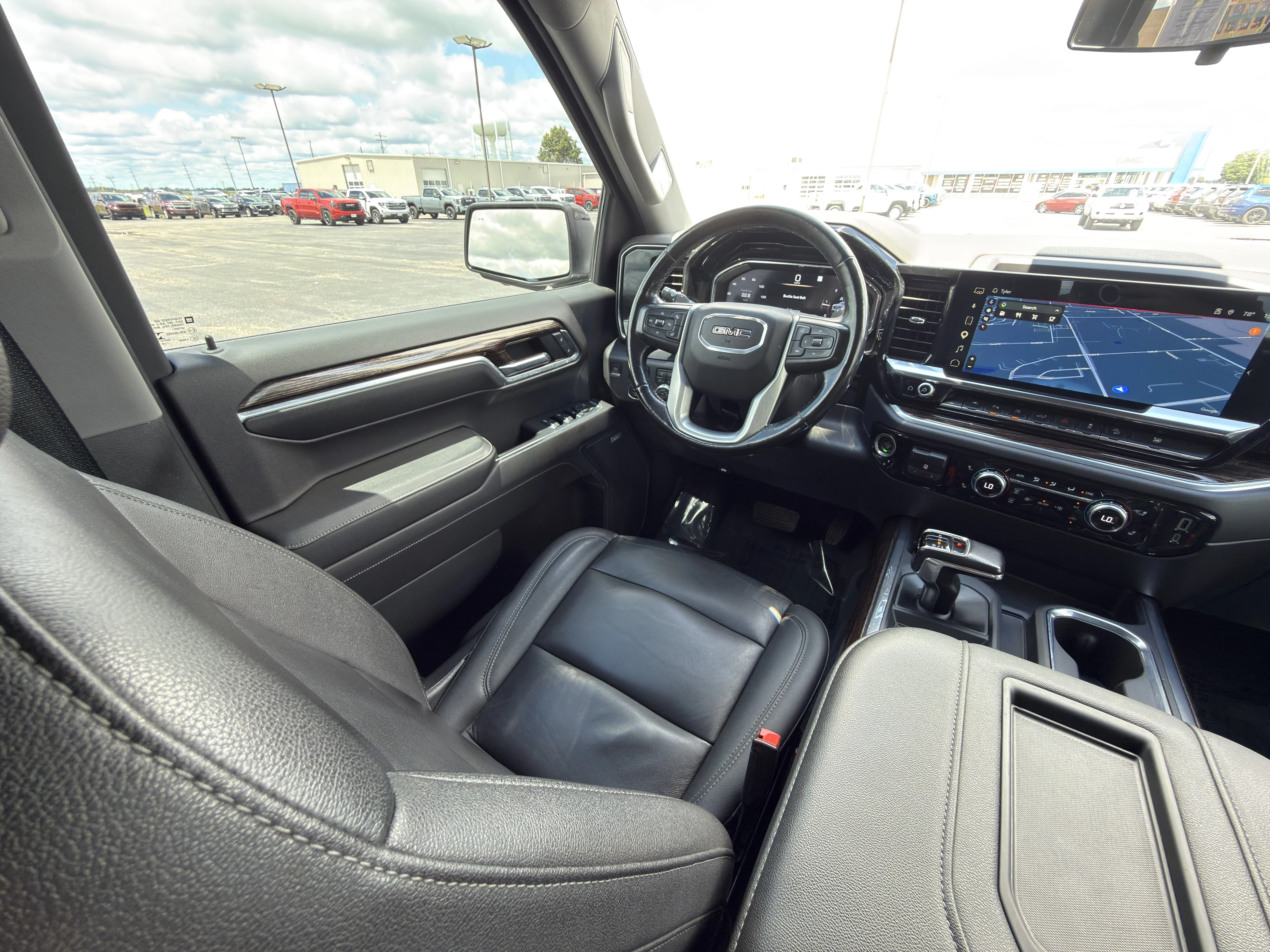Certified Used 2022 Quicksilver Metallic GMC Elevation image 34