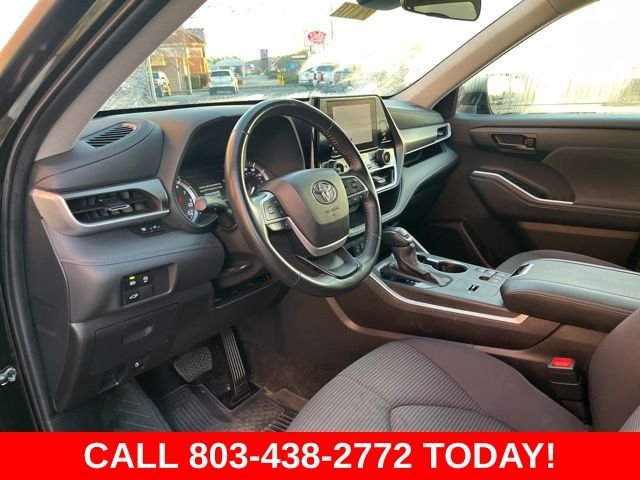 2024 Toyota Highlander LE - Photo 6