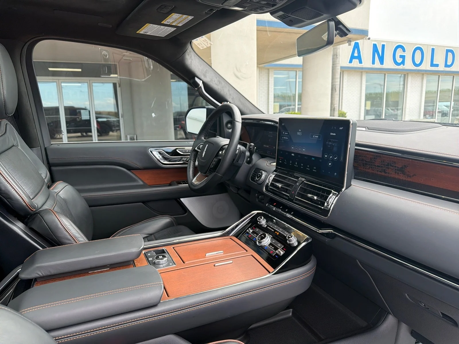 Used 2024 Metallic Lincoln Black Label image 14