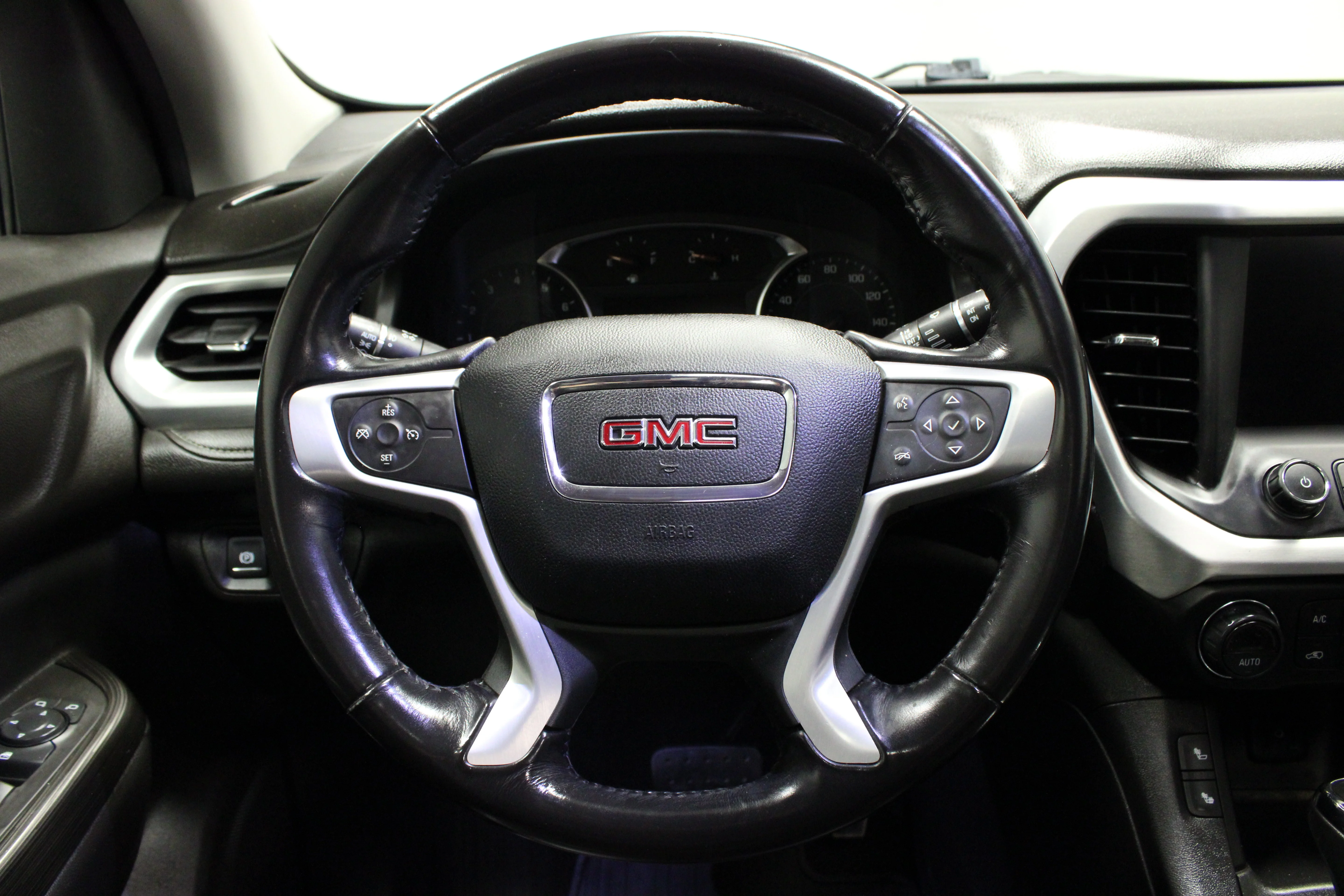 Used 2019 Iridium Metallic GMC SLT-1 image 23