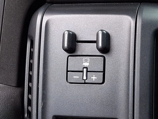 Used 2016 White Chevrolet Work Truck image 25
