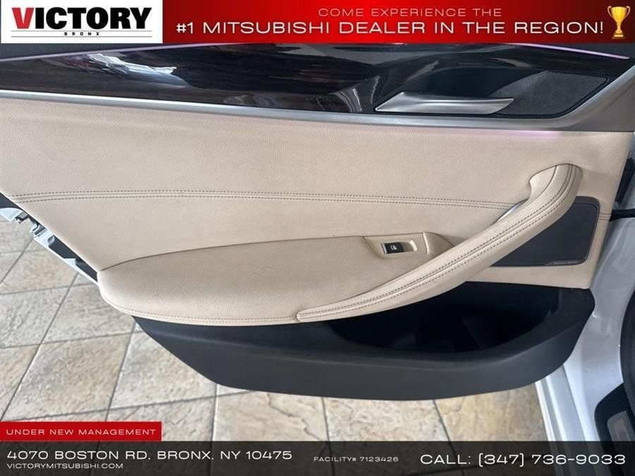 Used 2022 White BMW 530e iPerformance image 26