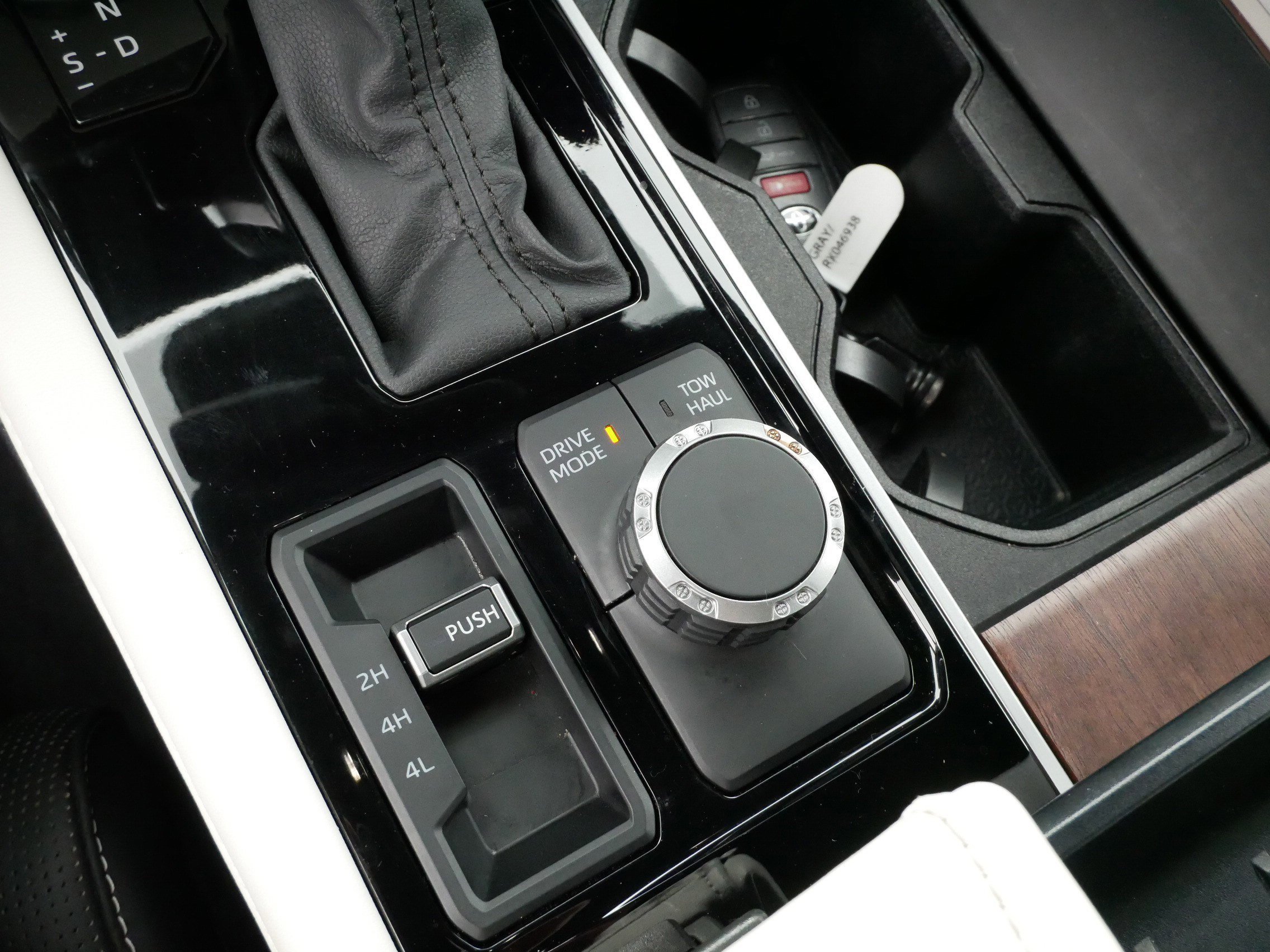 2024 Toyota Tundra Capstone - Photo 25