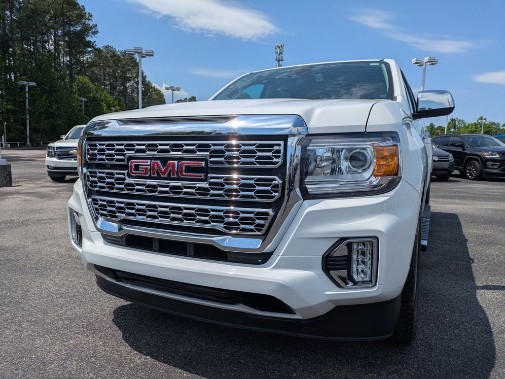 Used 2022 White GMC Denali image 10