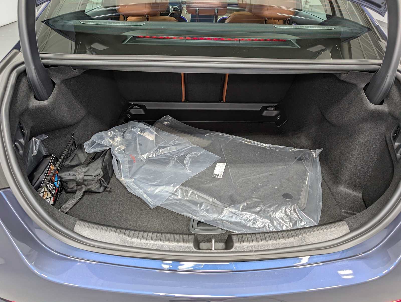 New 2026 Twilight Blue Metallic Mercedes-Benz C 300 image 7