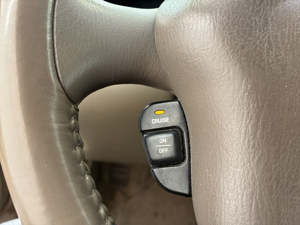 Used 2004 Beige Oldsmobile GL1 image 16