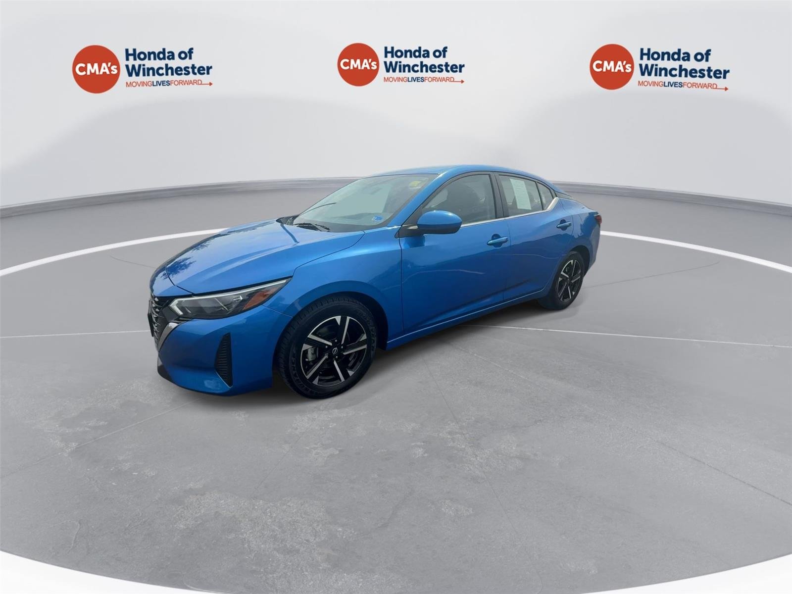 Used 2025 Electric Blue Metallic Nissan SV image 4