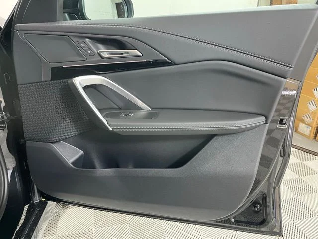 New 2026 Black Sapphire Metallic BMW xDrive28i image 23