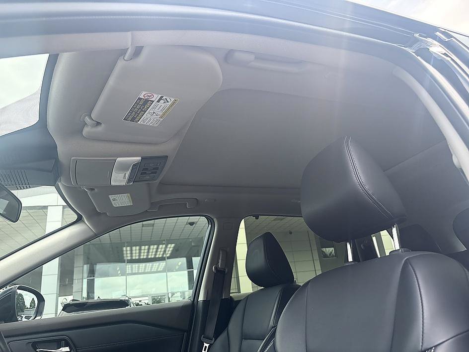 Used 2023 Super Black Nissan SV image 24