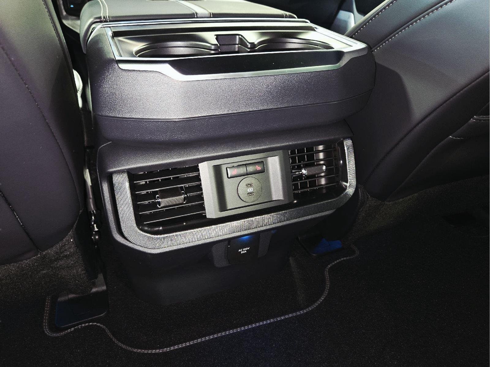 New 2026 Star White Metallic Tri-Coat Ford Platinum® image 49