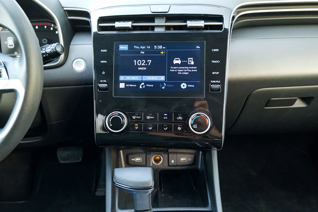 Used 2023 Shimmering Silver Hyundai SEL image 47