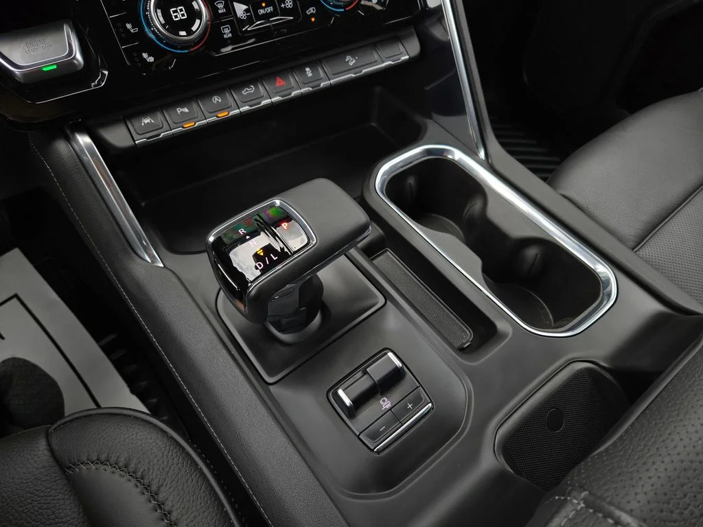Used 2025 Black GMC Denali image 26