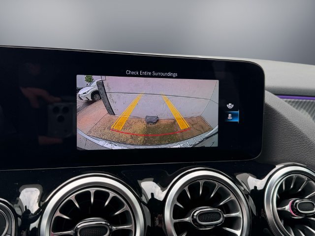 Used 2023 Silver Mercedes-Benz GLA 250 image 26
