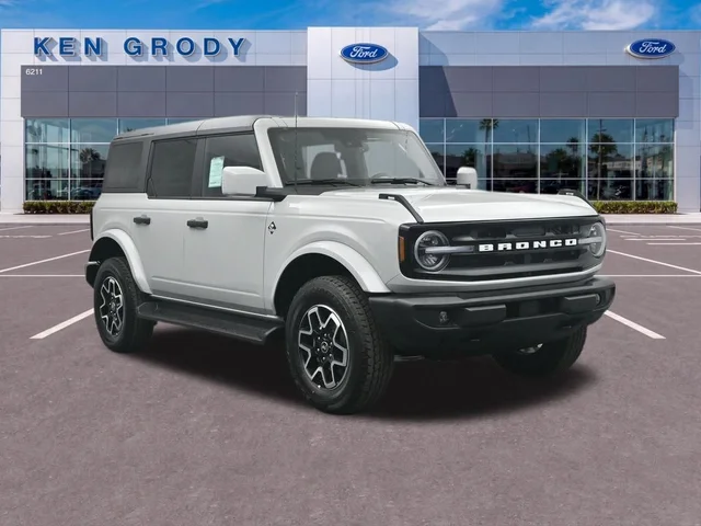 2026 Ford Bronco Outer Banks