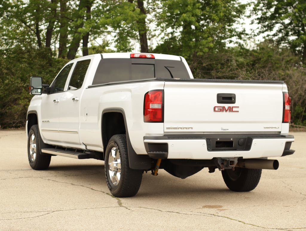 Used 2019 SUMMIT WHITE GMC Denali image 5
