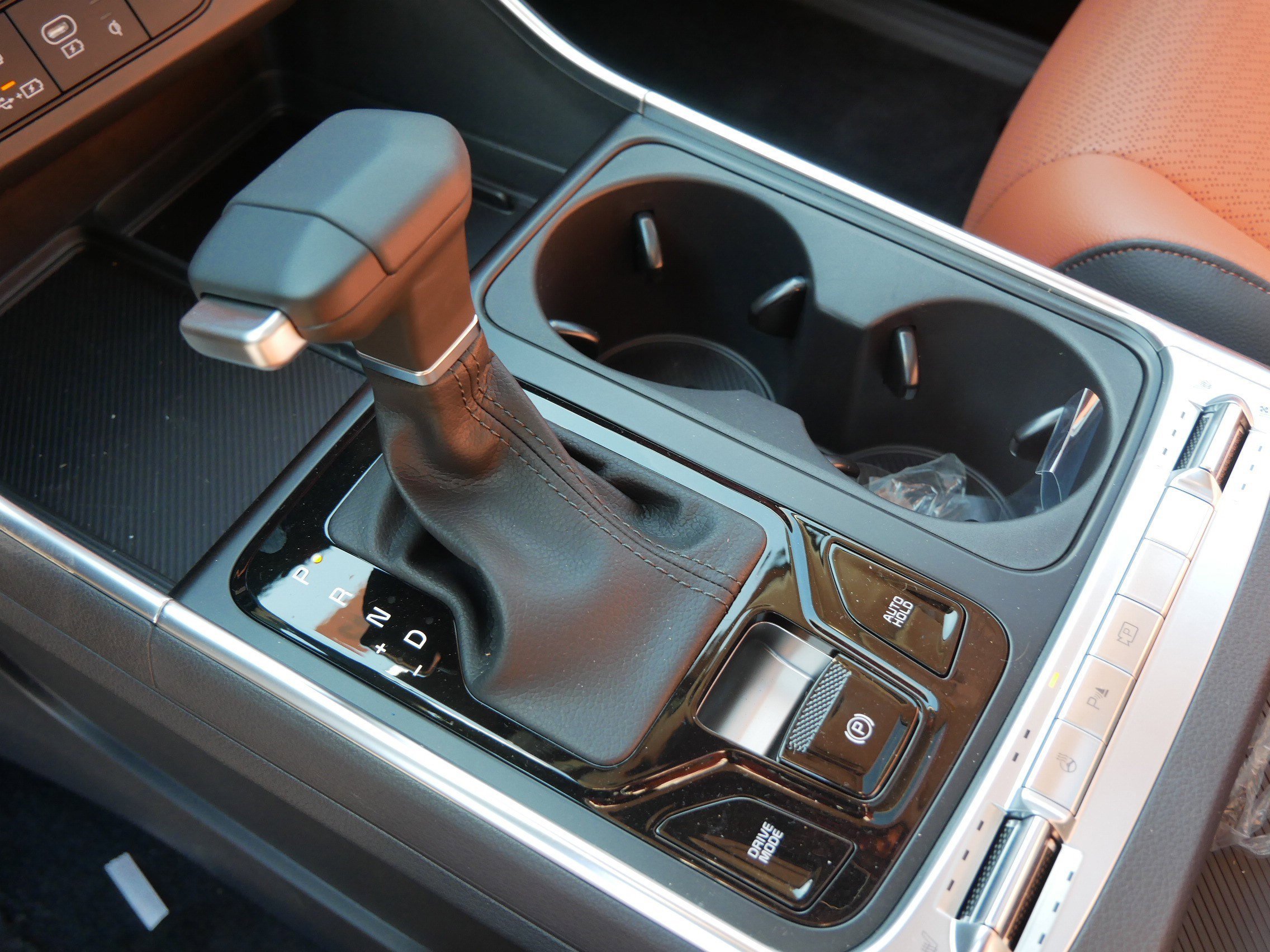 2026 Kia Carnival SX Prestige - Photo 9