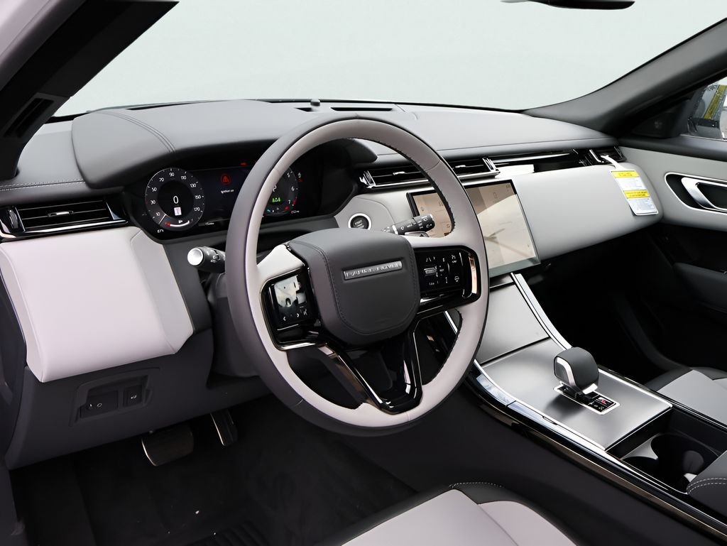 New 2026 Fuji White Land Rover  image 17