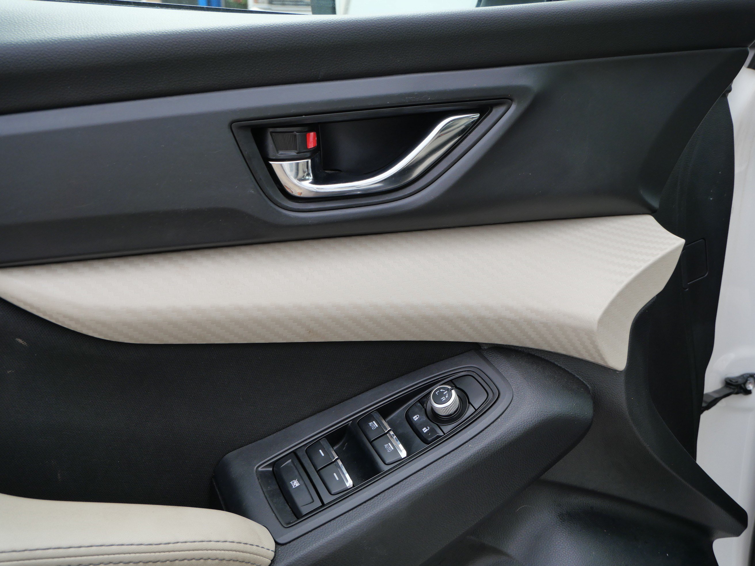 Used 2022 Crystal White Pearl Subaru Premium image 20