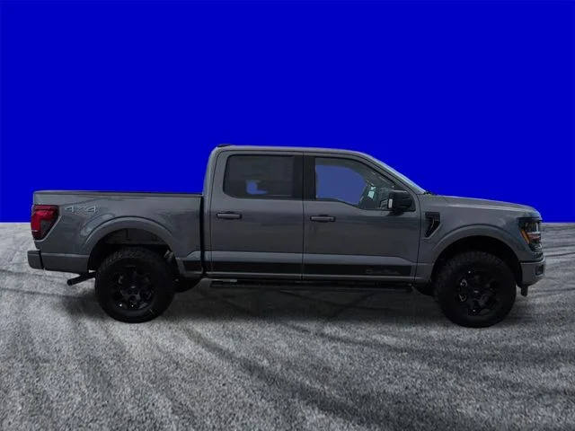 New 2026 Carbonized Gray Metallic Ford XLT image 3