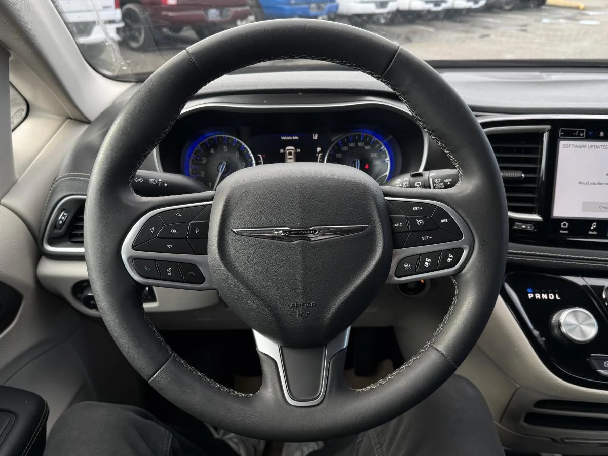 Used 2023 Red Chrysler Touring L FWD image 17