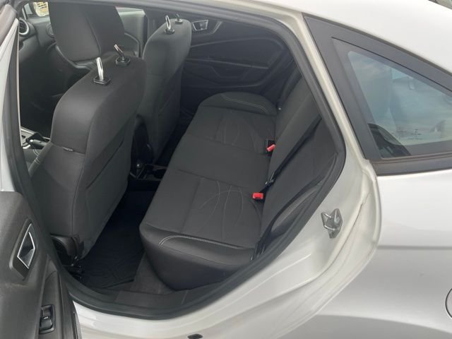 Used 2016 White Ford SE image 11