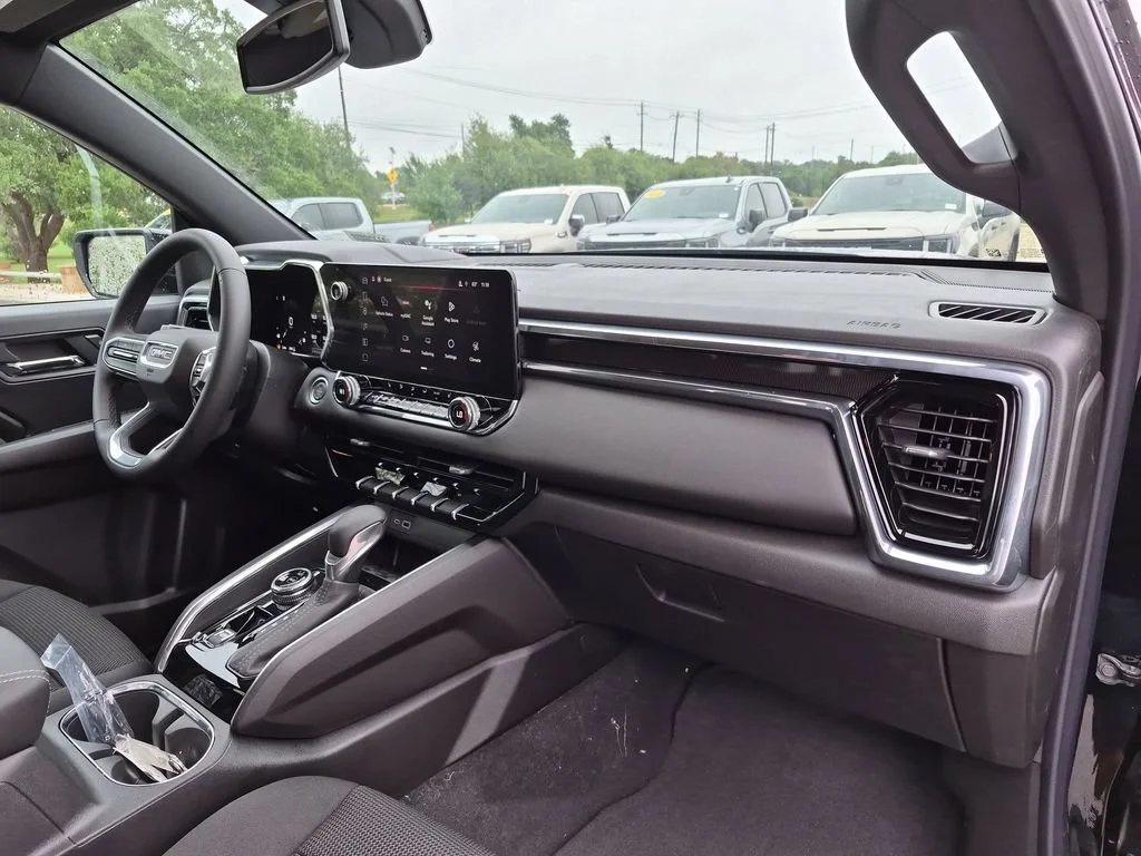 New 2026 Onyx Black GMC Elevation image 43
