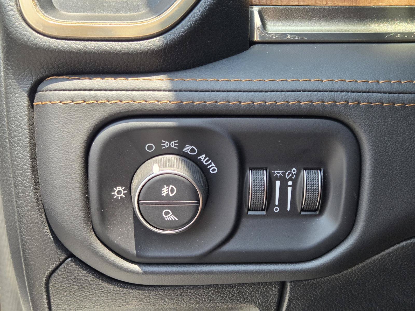 2022 RAM Ram 1500 Pickup Longhorn - Photo 23