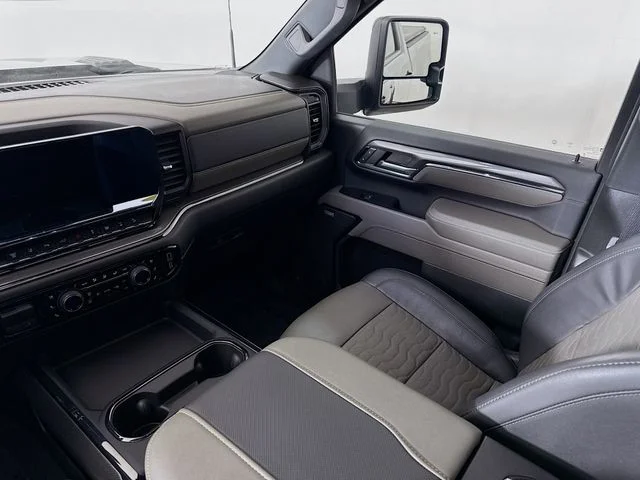 Used 2024 Gray Chevrolet ZR2 image 25