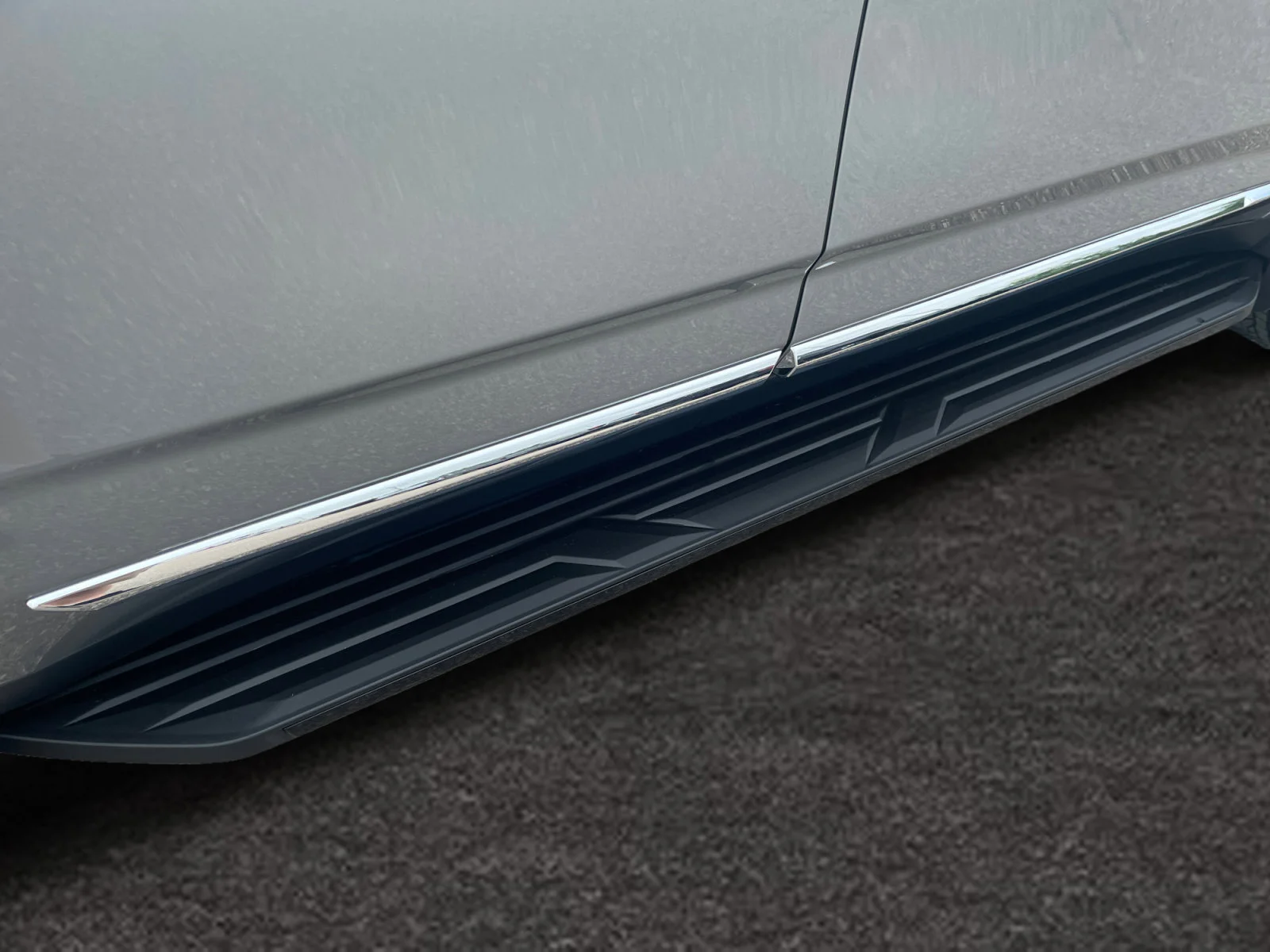 New 2026 Sterling Metallic GMC Elevation image 12