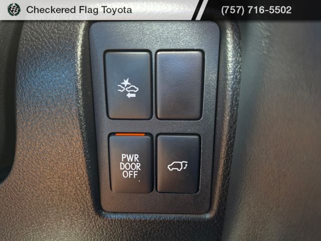 Used 2018 Nebula Gray Pearl Lexus 570 image 33