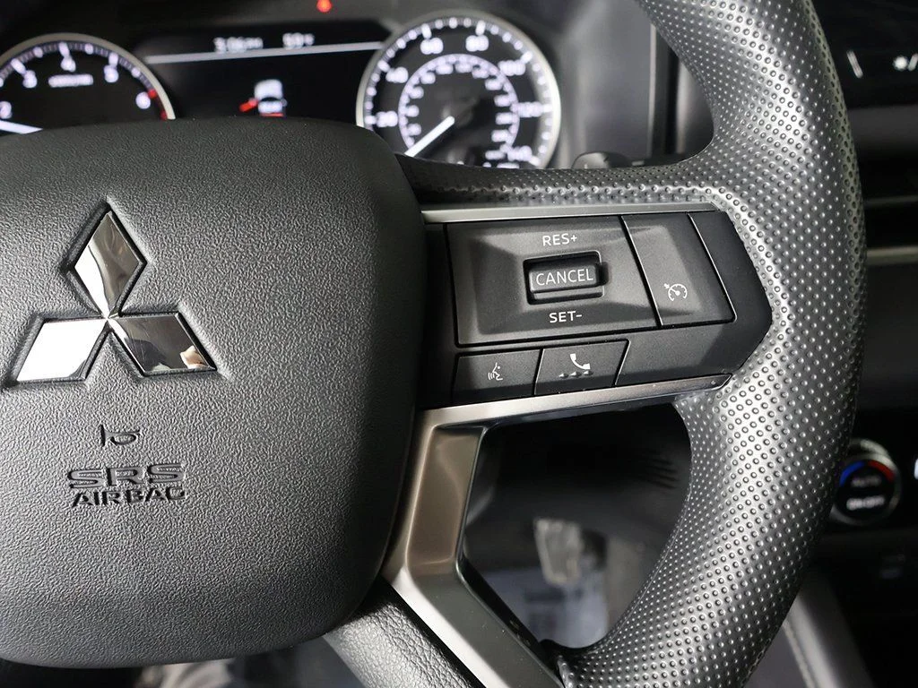 2026 Mitsubishi Outlander ES - Photo 43