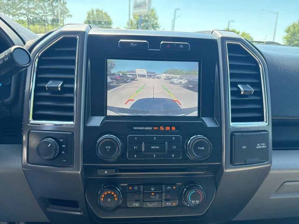 Used 2016 Shadow Black Ford XLT image 18