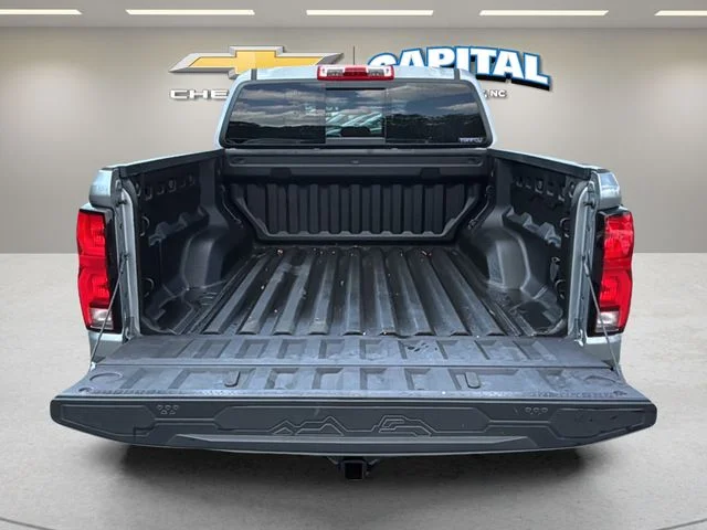 Used 2024 Gray Chevrolet Z71 image 27