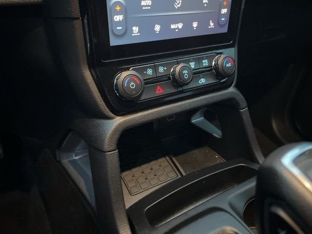 Used 2025 Gray Ford Lariat image 25