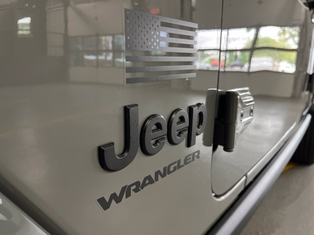 Used 2023 Gray Clearcoat Jeep Freedom Edition image 14