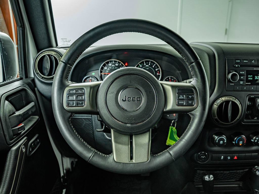 Used 2018 Bright White Clearcoat Jeep Unlimited Sport image 22