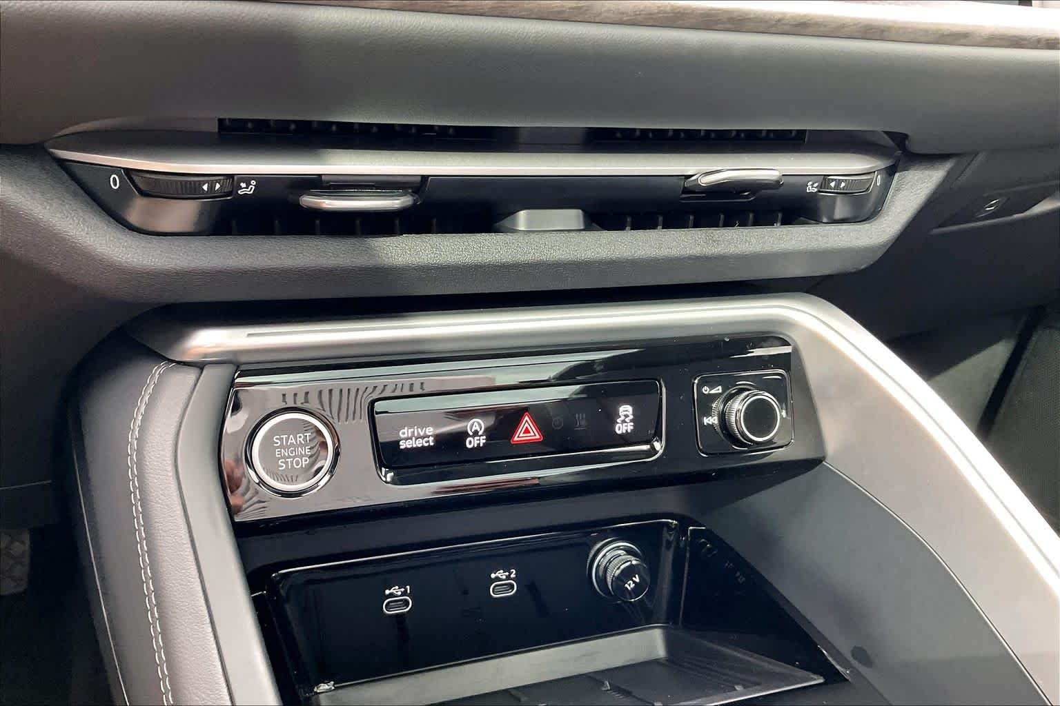 Used 2025 Tambora Gray Metallic Audi Premium image 32