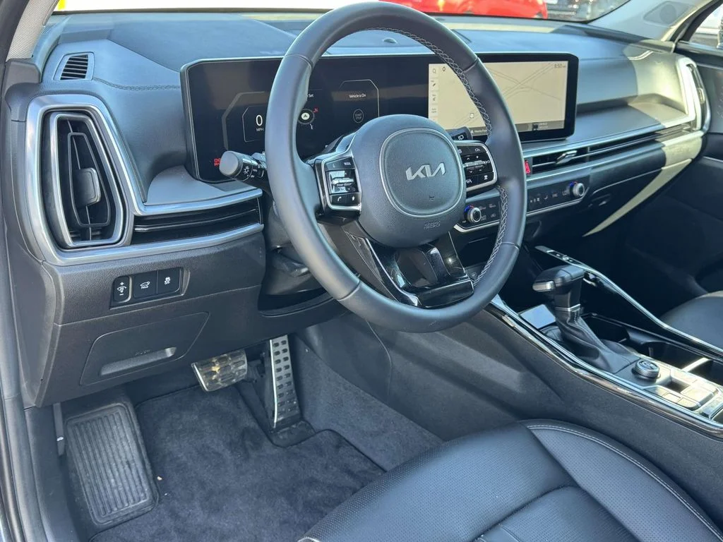 Used 2025 Gray Kia SX image 2