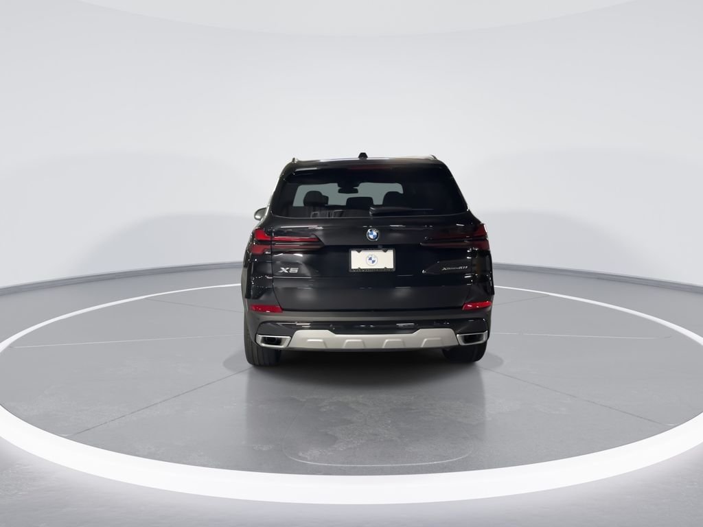 Used 2026 Black BMW xDrive40i image 7