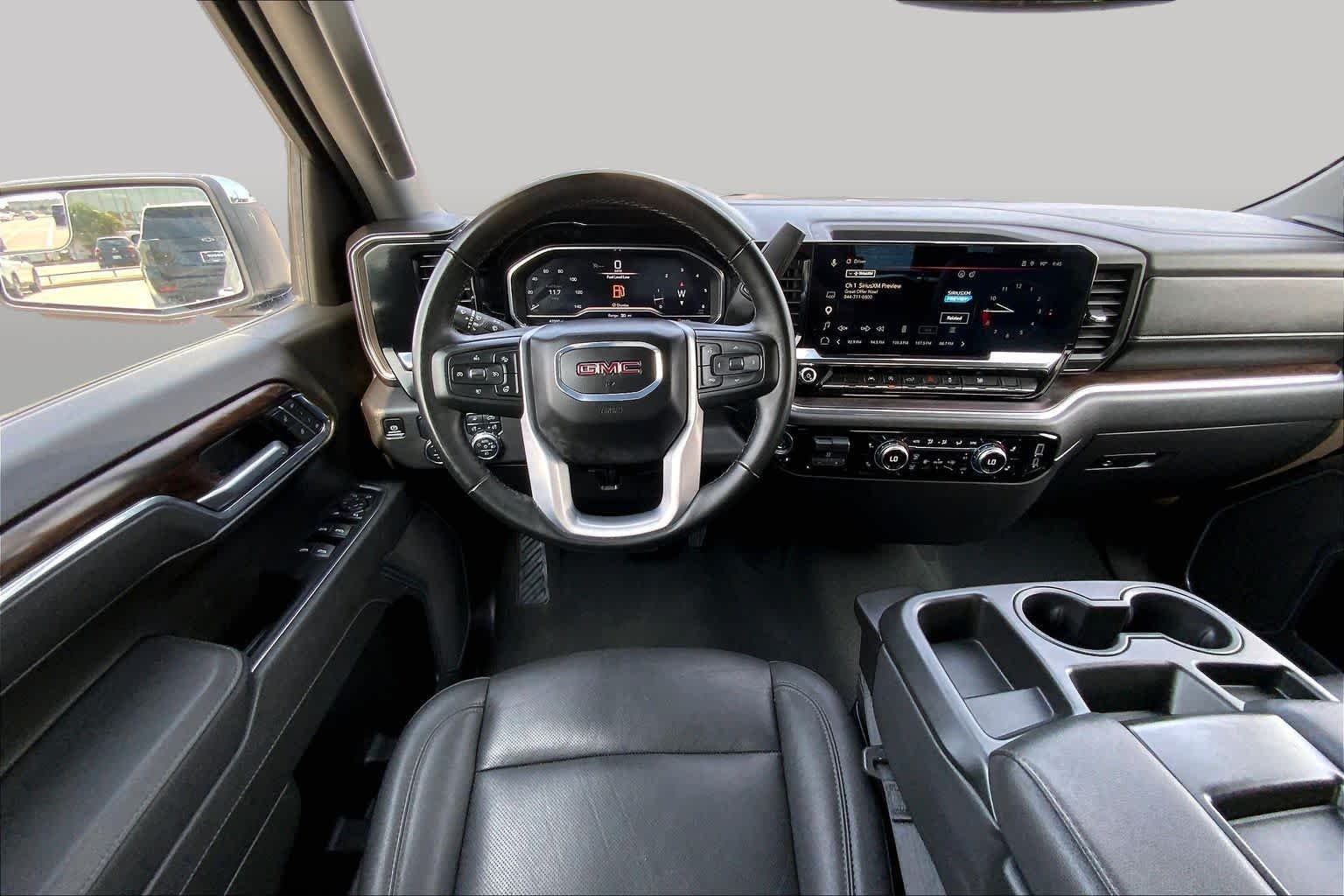2025 GMC Sierra 1500 SLT - Photo 6
