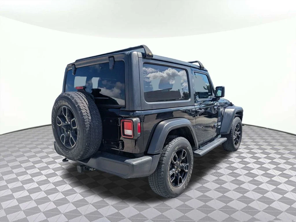 Used 2021 Black Jeep Sport S image 3