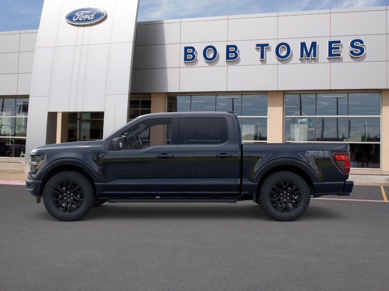 New 2026 Agate Black Metallic Ford XLT image 3
