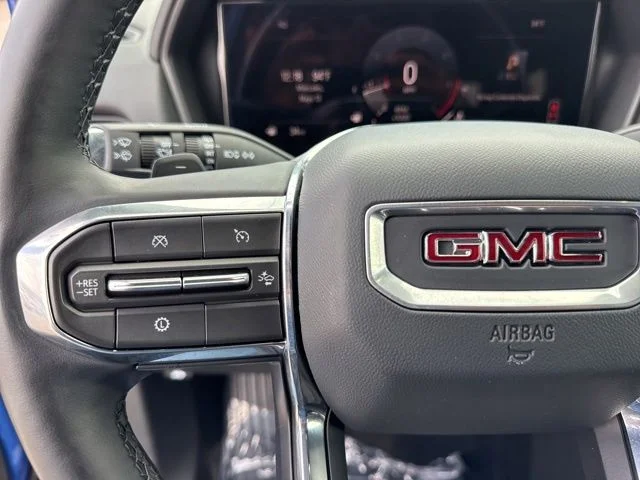 Used 2026  GMC Elevation image 27