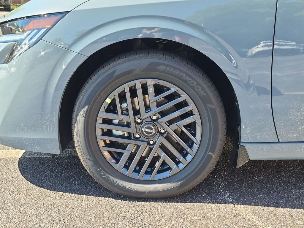 New 2027 Atlantic Gray Metallic Nissan SV image 13