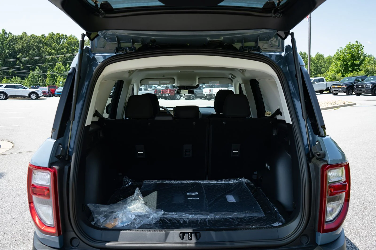New 2026 Gray Ford Big Bend image 9