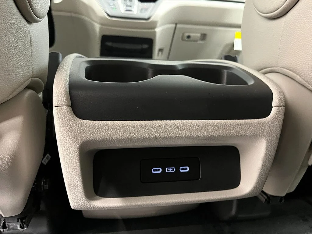 New 2027 Platinum White Pearl Honda EX-L image 25